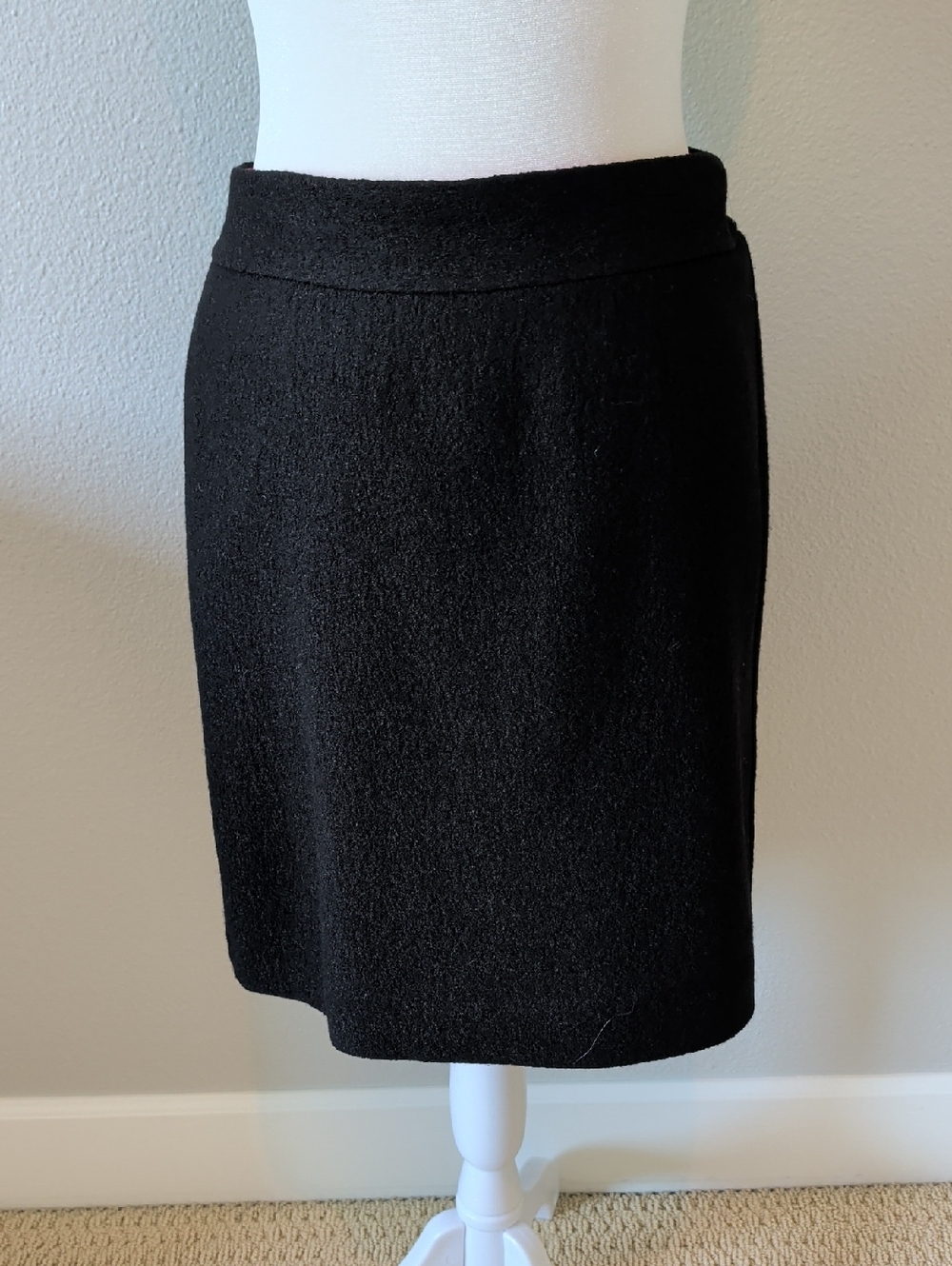 Banana Republic Nubby Wool Blend Pencil Skirt - Like New!